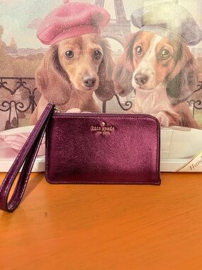 Kate Spade Lucy  Metallic Medium L Zip Wristlet Dark Raspberry NWT